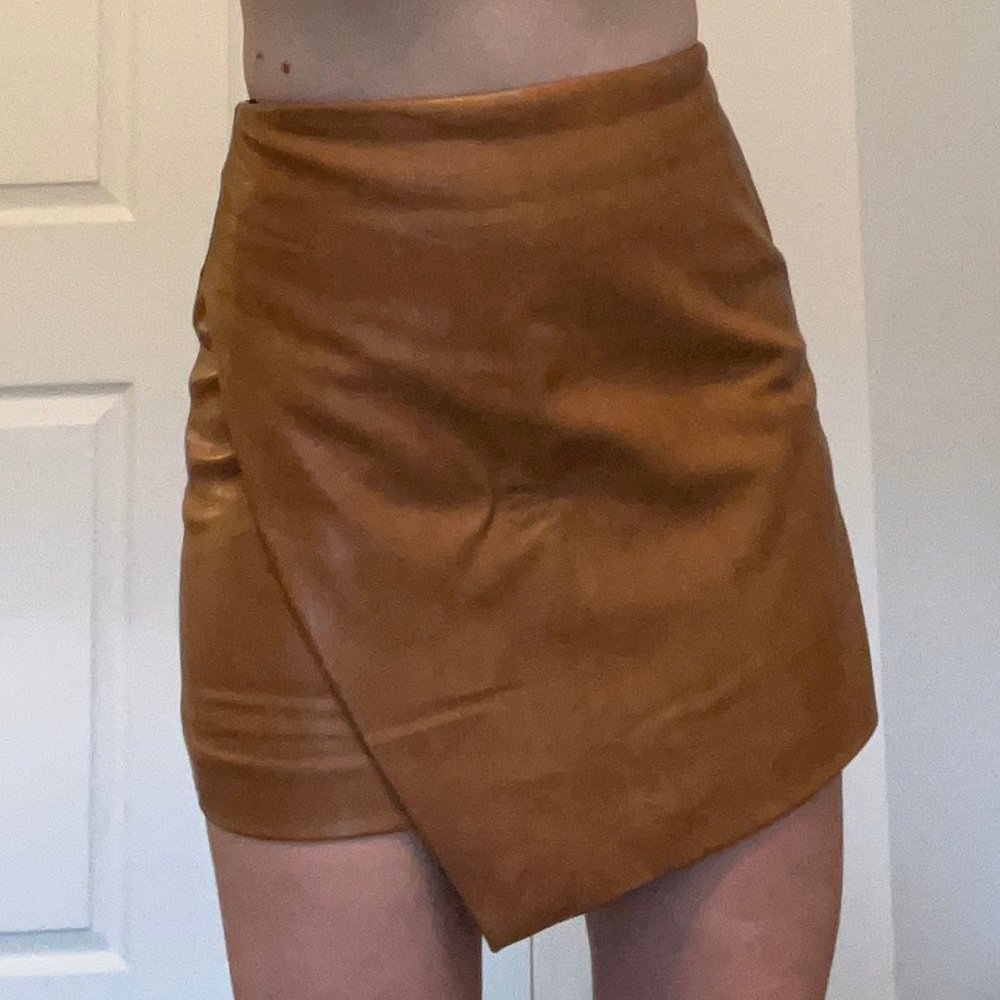 Camel Vegan Maren Mini Skirt!